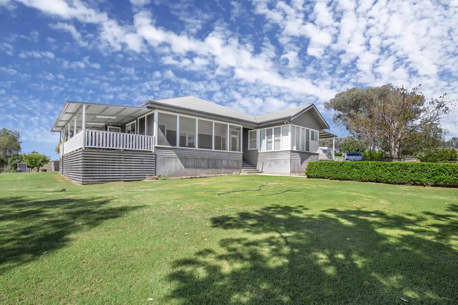 NSW property for sale - Meadow Bank Tamworth NSW
