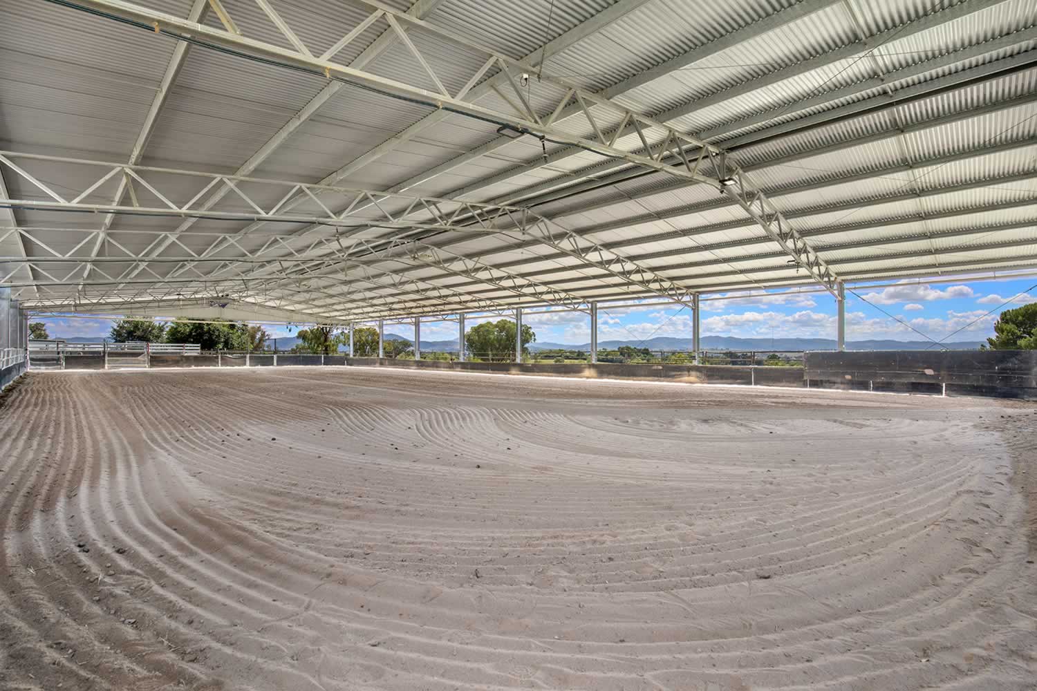 NSW property for sale - Meadow Bank Tamworth NSW